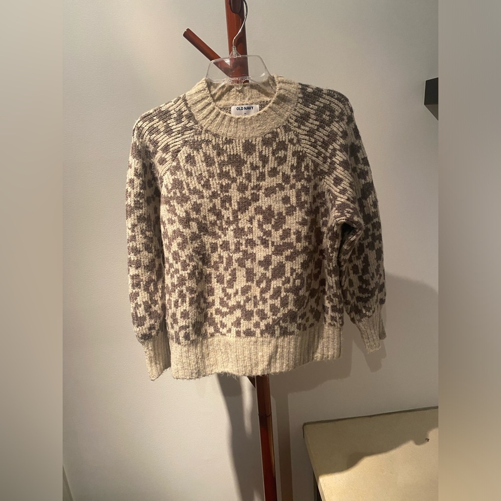 Old Navy Cream and Brown Knit Crewneck Sweater